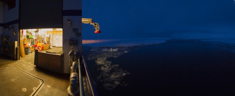 Load Handling System deployed in a quiet, ship-made polynya. Photo by Roger Topp